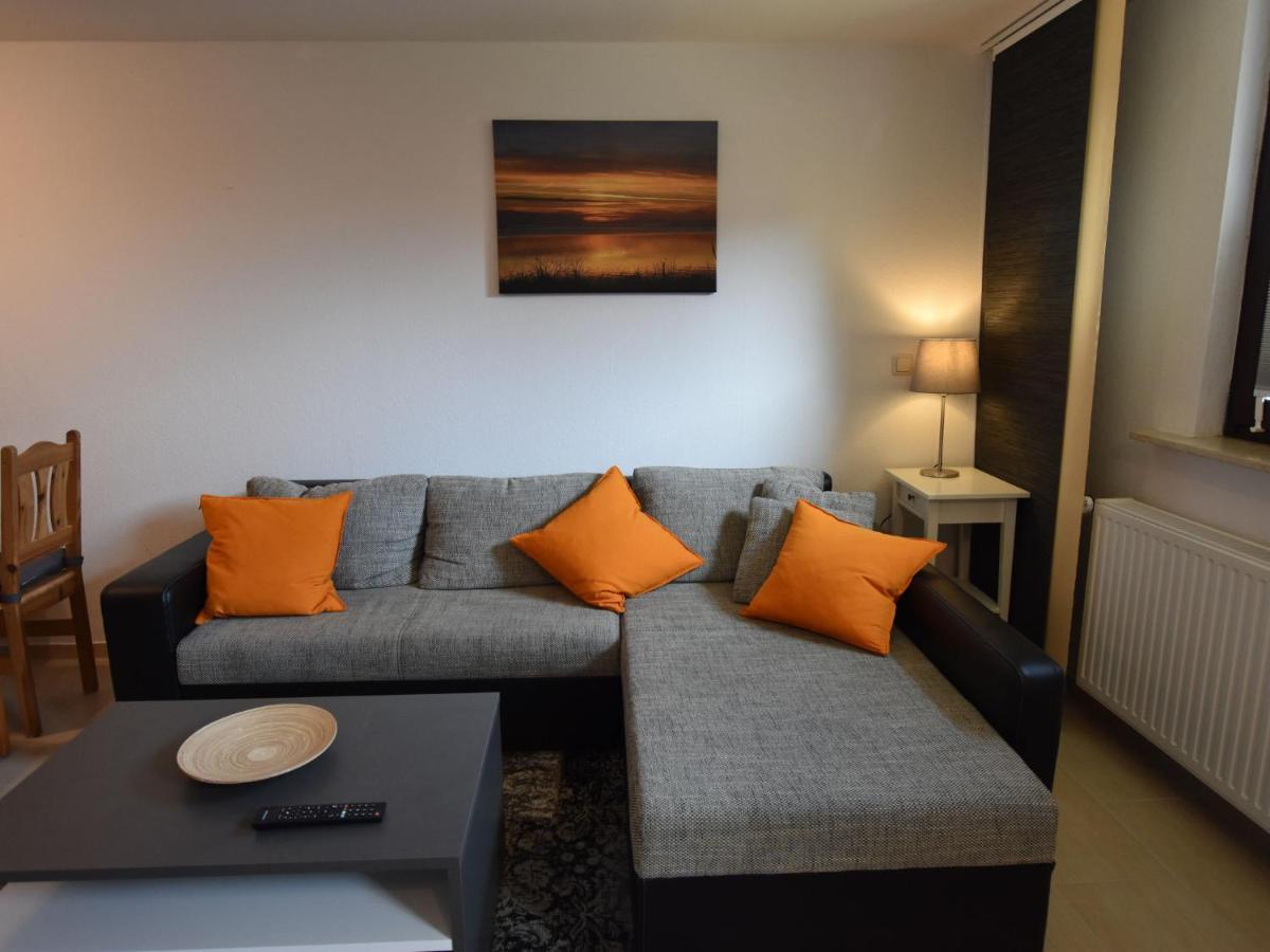 Apartment In Robertsdorf With Garden, Terrace, Barbecue Blowatz Værelse billede