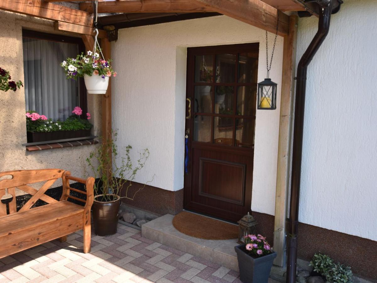 Apartment In Robertsdorf With Garden, Terrace, Barbecue Blowatz Værelse billede