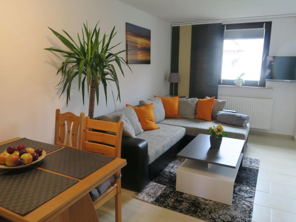 Apartment In Robertsdorf With Garden, Terrace, Barbecue Blowatz Eksteriør billede
