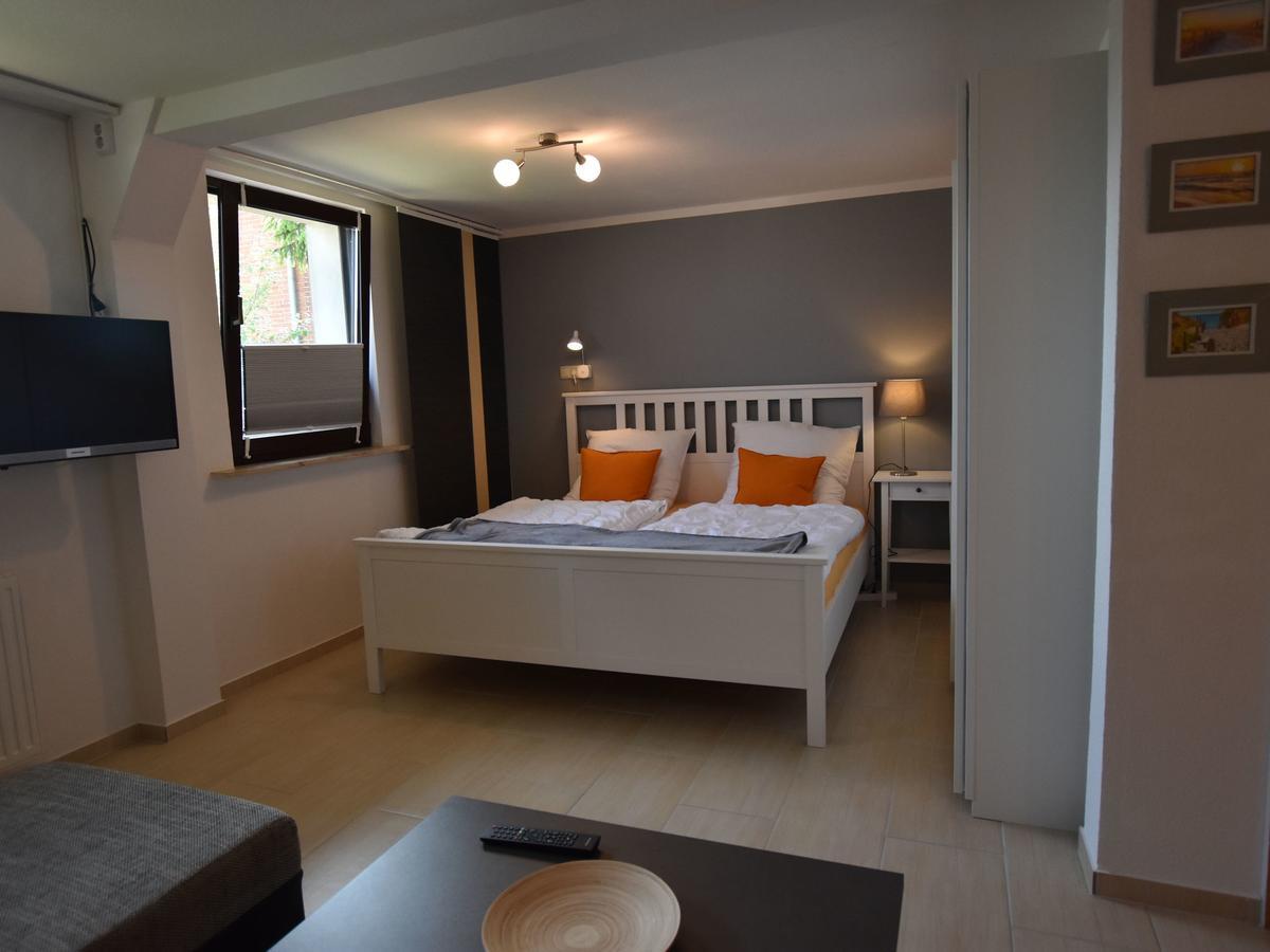Apartment In Robertsdorf With Garden, Terrace, Barbecue Blowatz Eksteriør billede